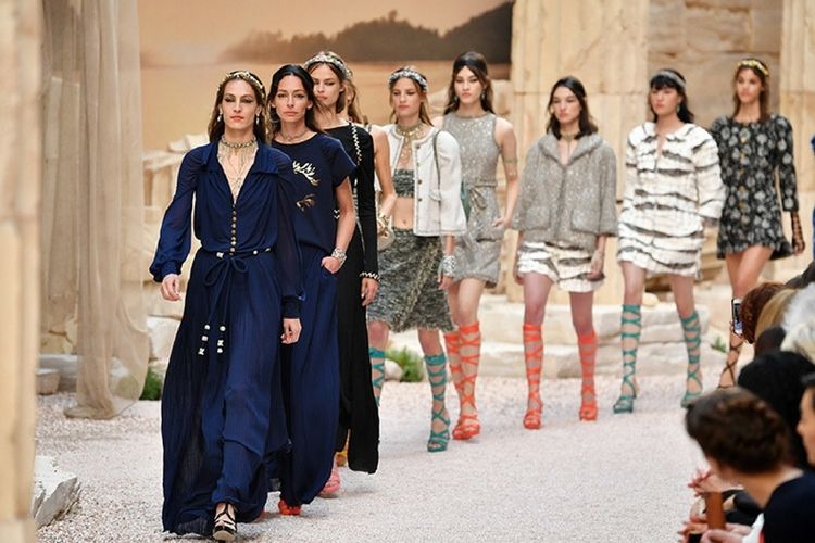 Chanel is bringing back the luxurious toga - Be Asia: fashion