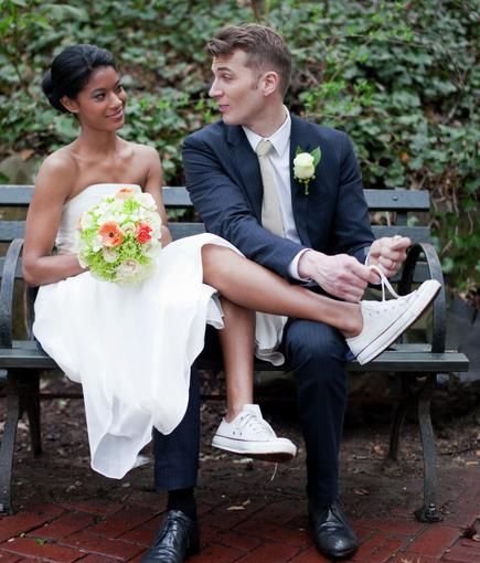 How to wear sneakers on your wedding day?