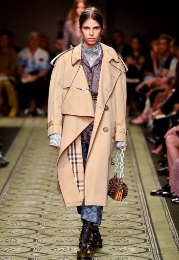 Burberry trench coat from the AW 2017 collection created by Christopher Bailey