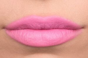 Pink lipstick is the perfect choice for a Gemini lady.