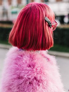 If you've been looking for an easy way to make your look pop, cute barrette hair clips are currently our favourite answer.