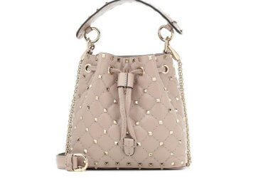 If you're looking for a great summer bucket bag this piece by Valentino is everything you expect.