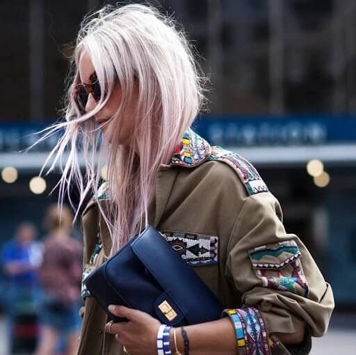 Street style looks give us not only courage but also the desire to fill in our wardrobe with one of these colourful jackets - short, satin, denim or puff.