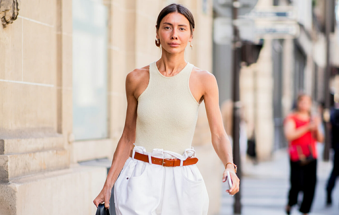 Why the white tank top is so unusual - The Glam Magazine